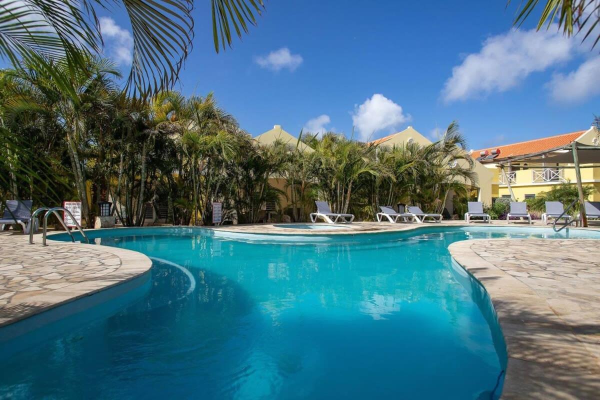 Caracara M2 Relax & Dive Resort Bonaire Village Playa Exterior foto